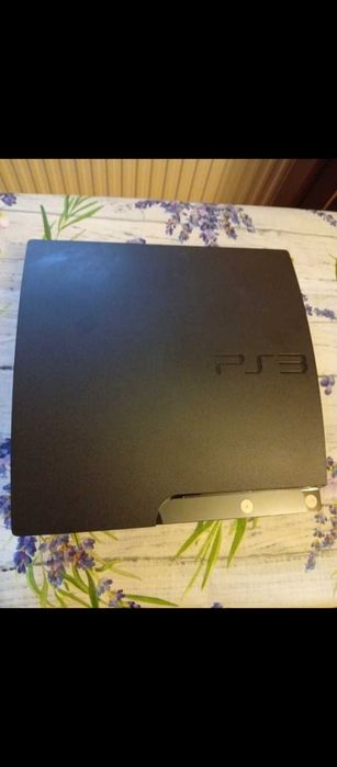 Vând PS3 Slim Modat cu 80 de jocuri