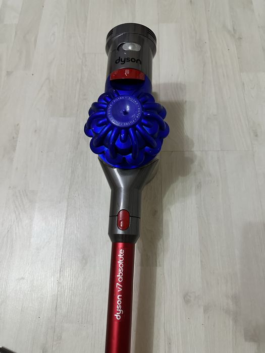 Dyson v7 motorhead origin