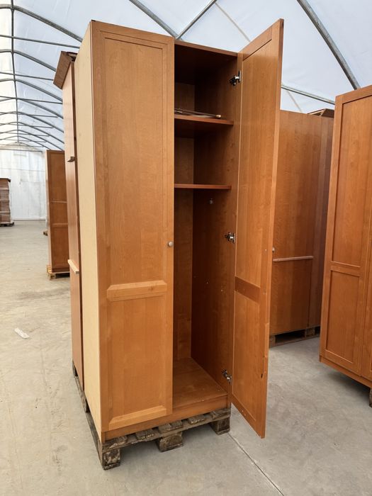 Dulap 2 uși , din lemn masiv