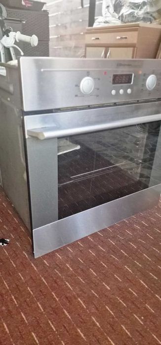 Vand Cuptor electric marca Electrolux eob53203x