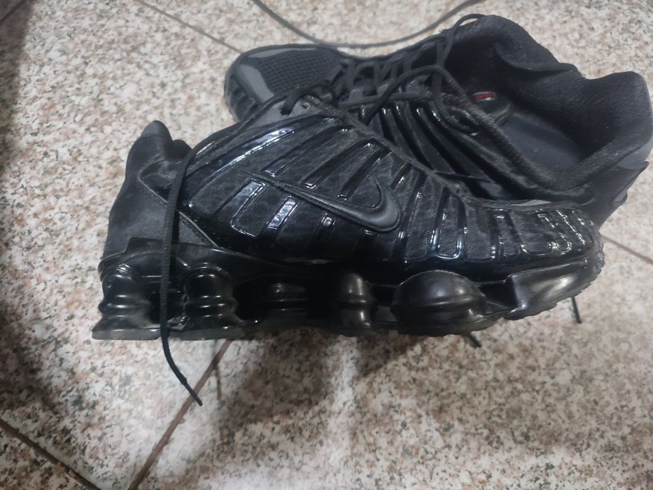 Nike shox barbatesti 43