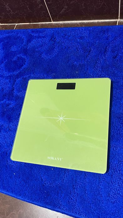 Электронные,напольные весы