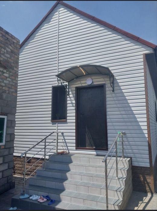 Услуги строительных и ремонтных работ