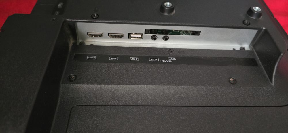 TV Vortex LEDV-24C11, 24 inch – pornește dar fără imagine