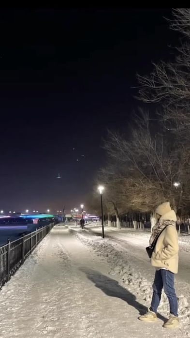 Белый дубленка с капишоном