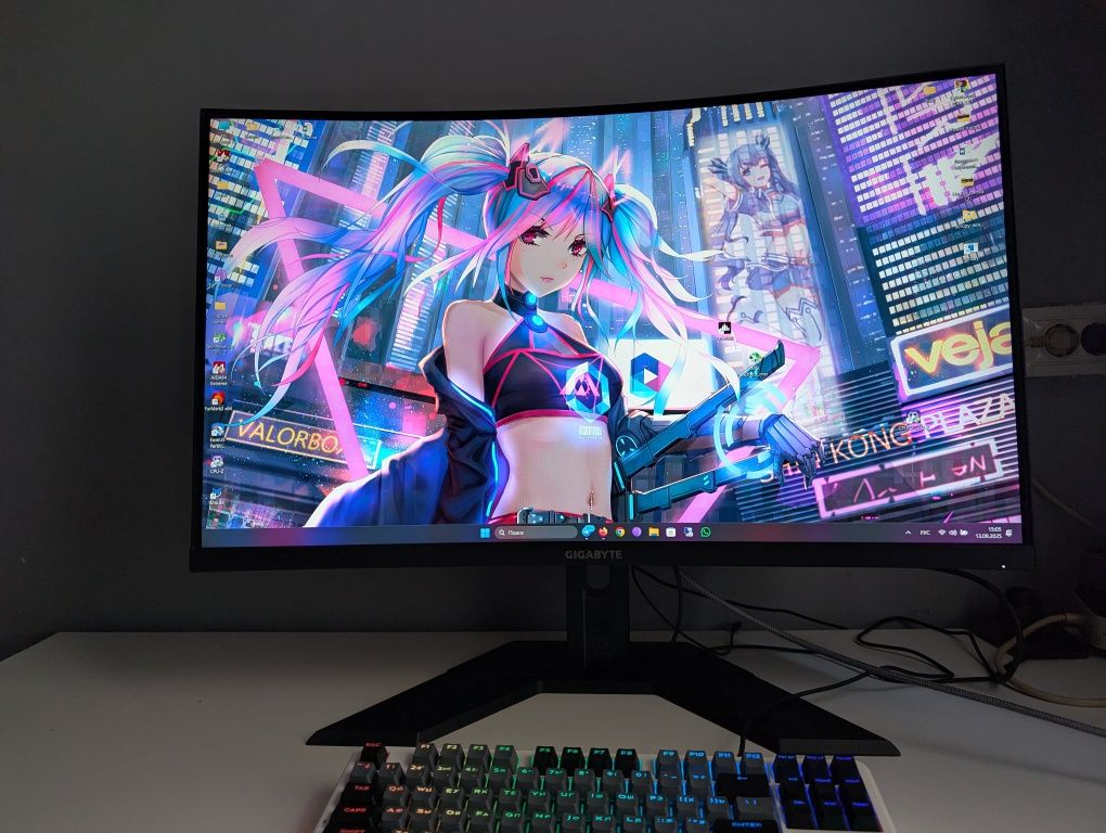 Игровой  Монитор Gigabyte M32QC 32"