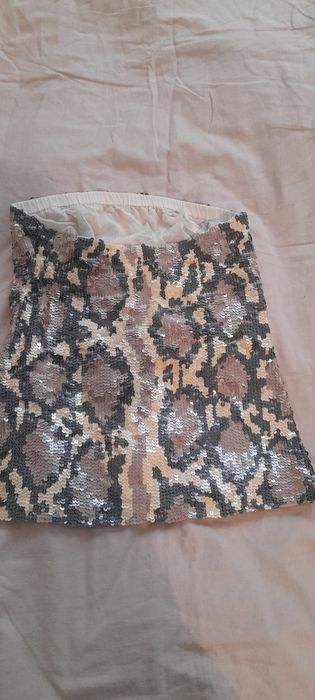 Продам корсет с пайетками под змею