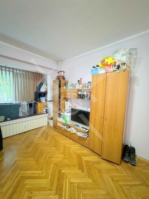 Продава се Тристаен апартамент в София, Младост 1 - 110 кв.м за 2455 €/кв.м - Снимка #2