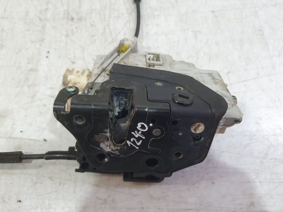 Broasca dreapta spate Volkswagen Passat B6 (2005 - 2010) (1240) BLR