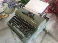 Olympia SM mașină de scris verde măslin inchis