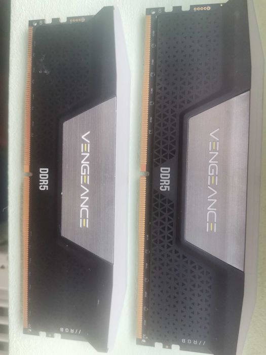 Kit ram Corsair vengeance RGB 2x32 Gb ddr5 6400 cl32
