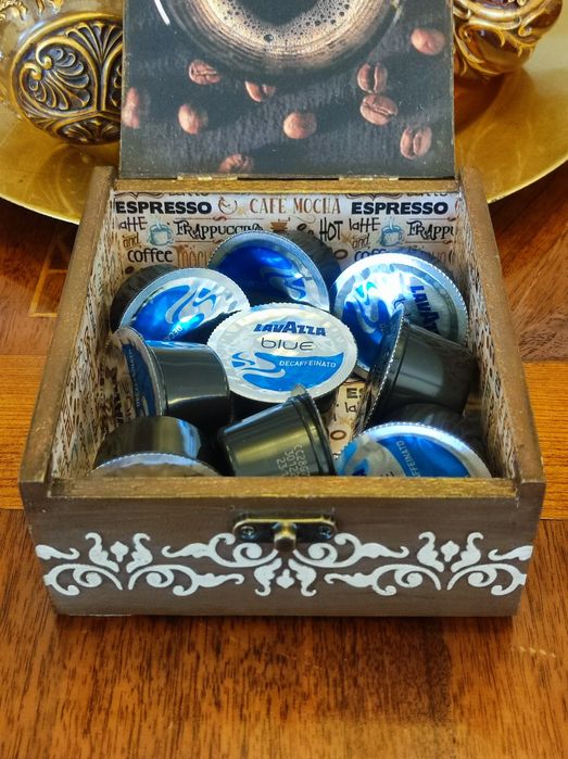 Дизайнерска кутия за кафе + 10 безплатни капсули Лаваца!