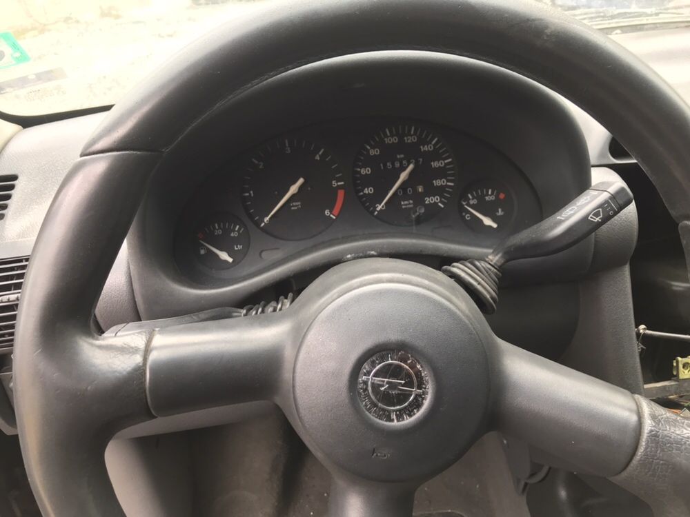 Opel Corsa B 1.5td 1995 На Части