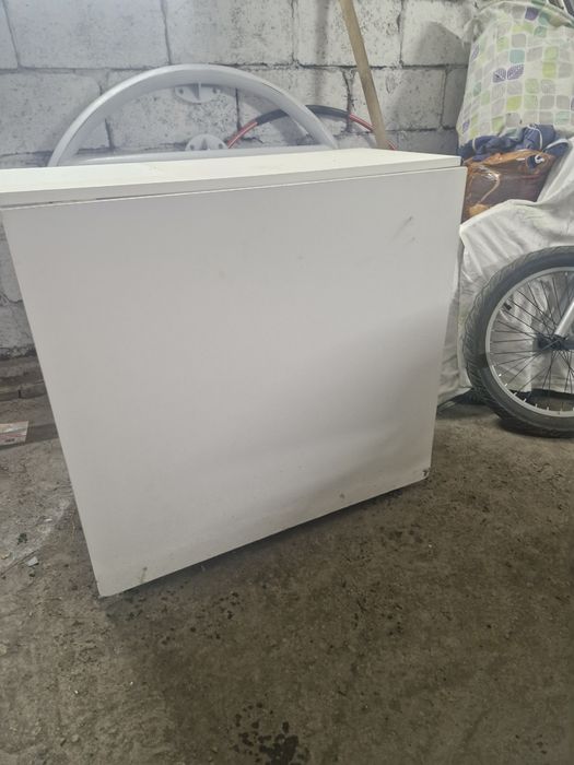 Продам стол книжка б.у