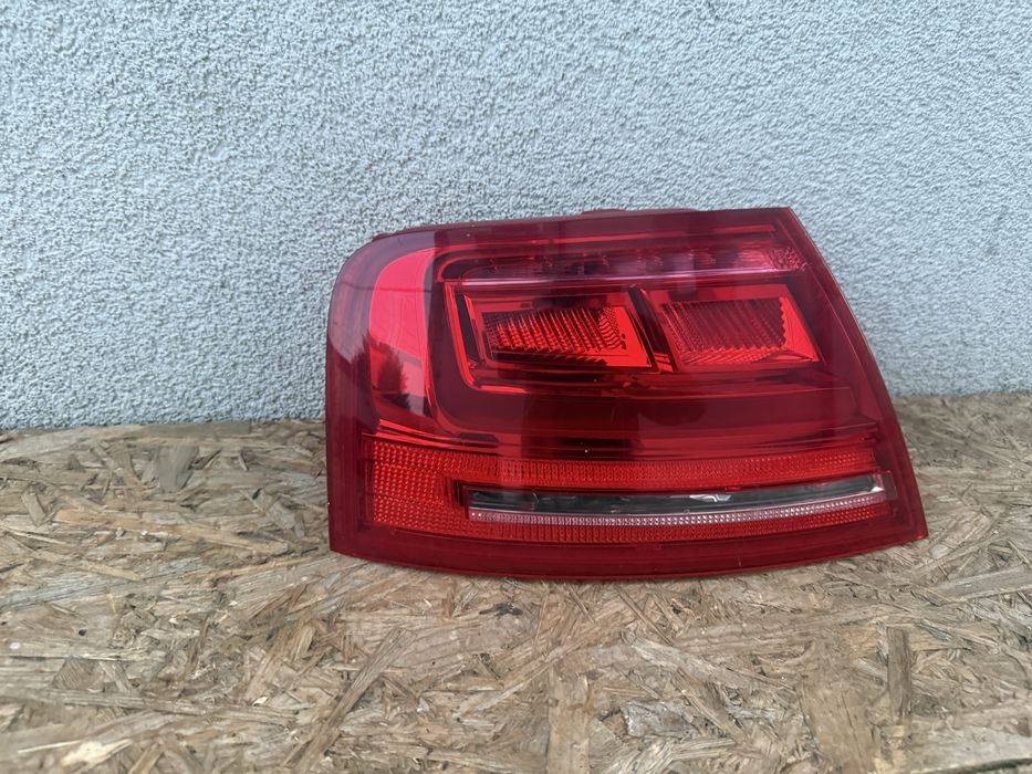 Stop tripla lampa stanga aripa caroserie Audi A8 4H D4 LED Originala