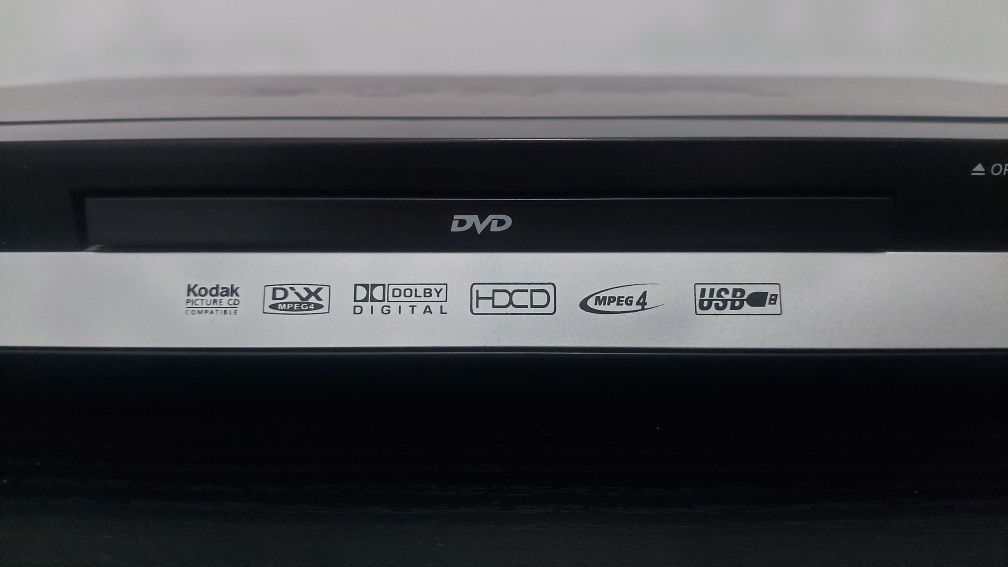 DVD player cu telecomanda
