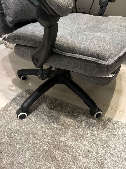 Scaun birou ergonomic, super confortabil, stare impecabilă!