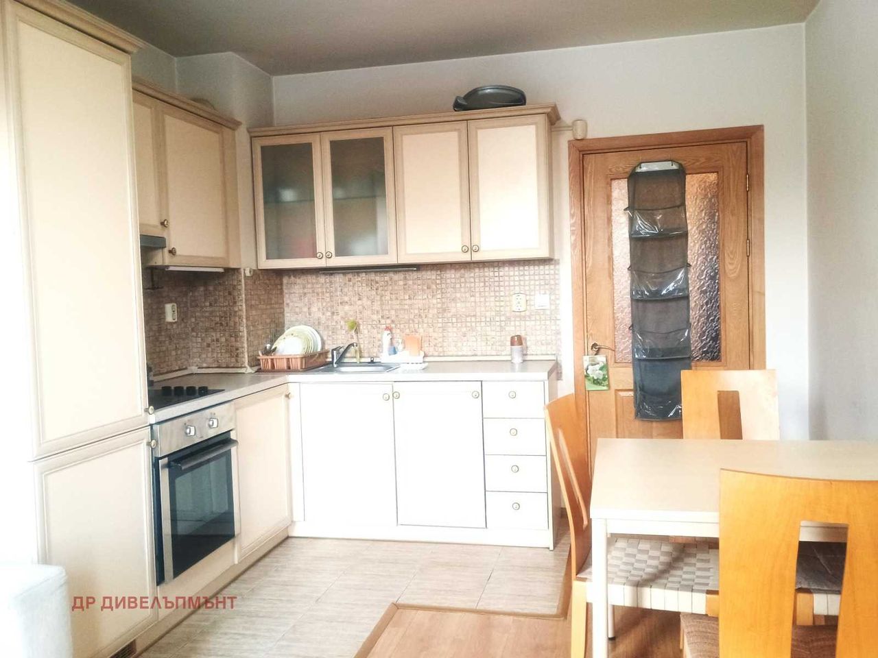 Дава се под наем Двустаен апартамент в София, Център - 59 кв.м за 509.49 € - Снимка #1