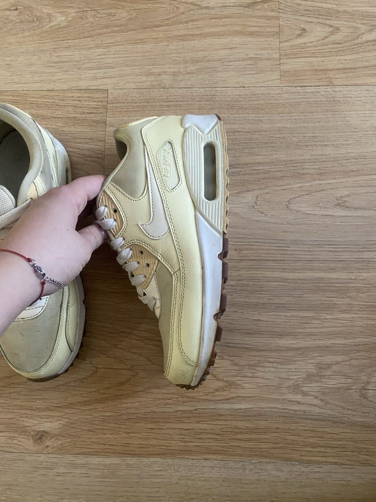 Маратонки NIKE