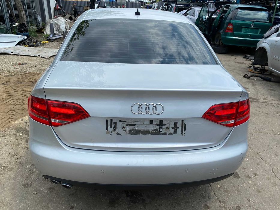 Dezmembrez Audi A4 B8 an 2008 cod motor CAGA