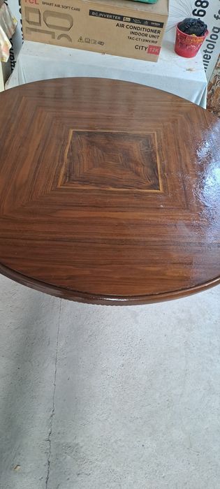 Стол сотилади. Холати яхши.