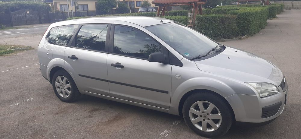 Vand Ford Focus 1.6 benzina