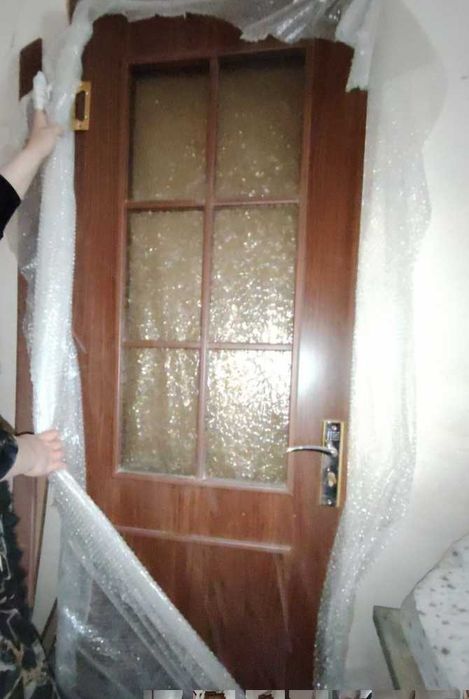 Дверь МДФ  цвет орех б/у