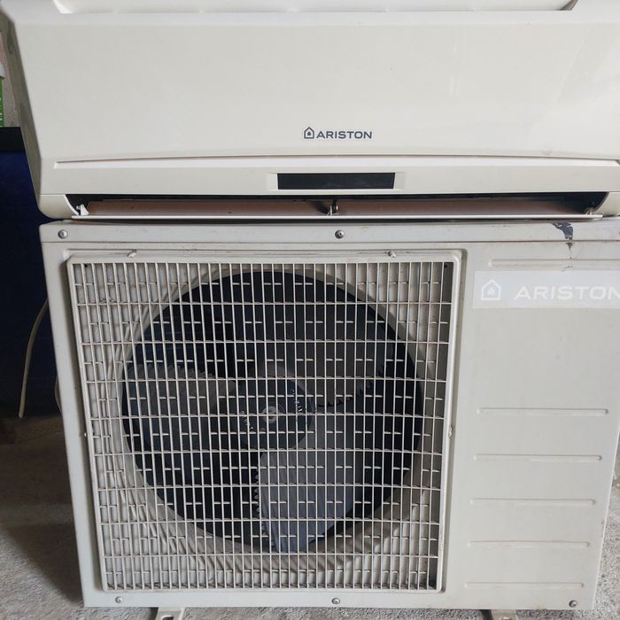 Vând AC Ariston și Vortex