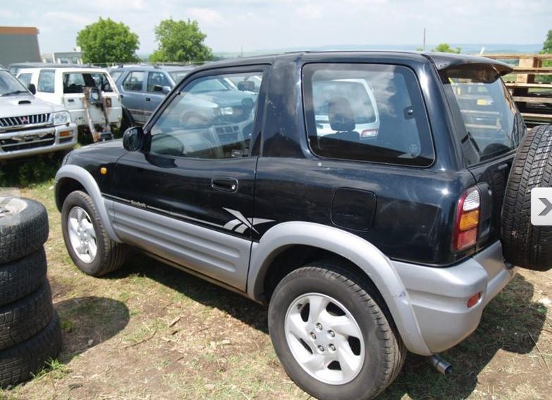 Toyota RAV4 2.0 i 128кс 2000г на части