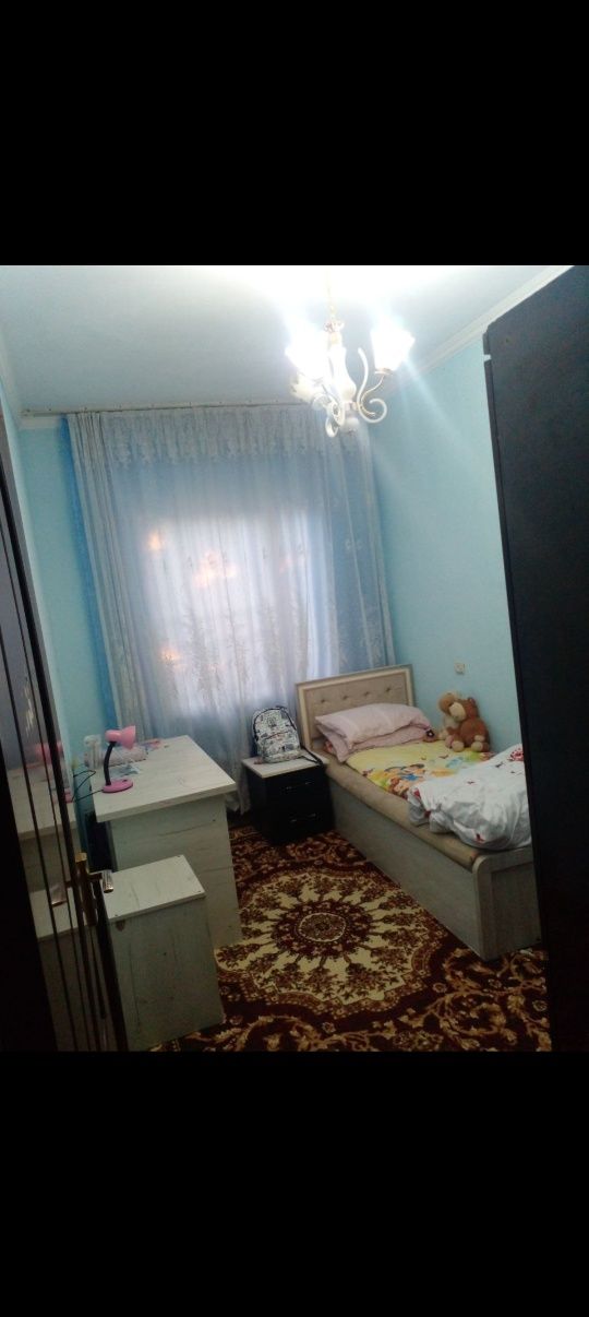 Продаётся 2 комн квартира на Ахмад Югнаки