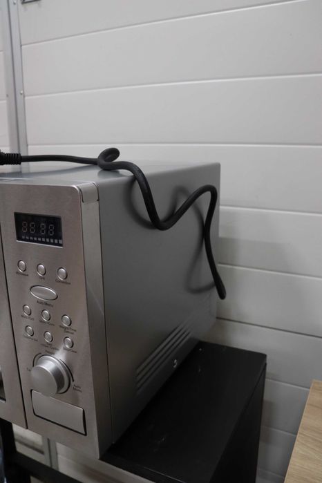 Микровълнова фурна Russell Hobbs Digital неръждаема стомана, 25L, 900W