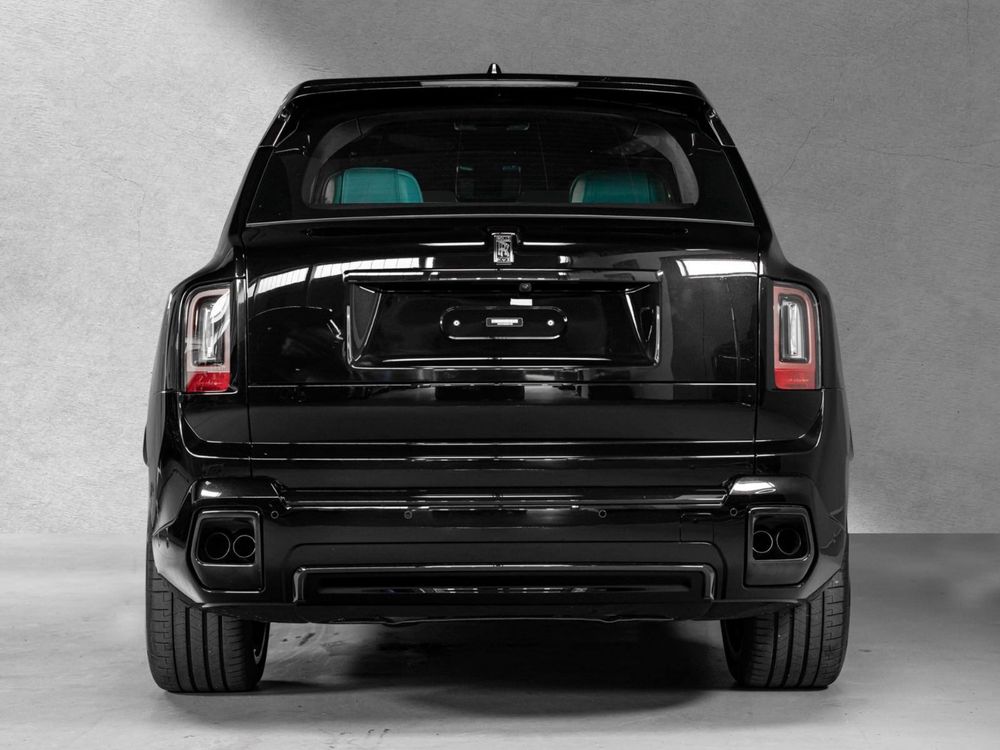 Rolls-Royce Cullinan Black Badge 4 Seat