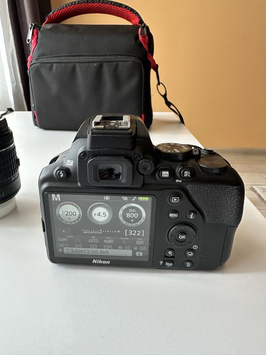 Продавам Nikon D3500