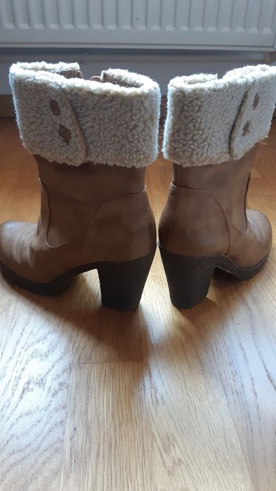 Ghete 36 cu toc gros