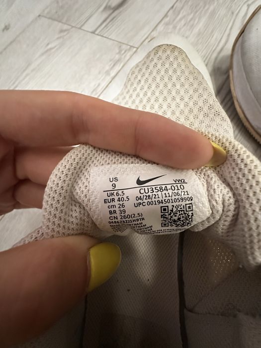 Маратонки NIKE, номер 40.5