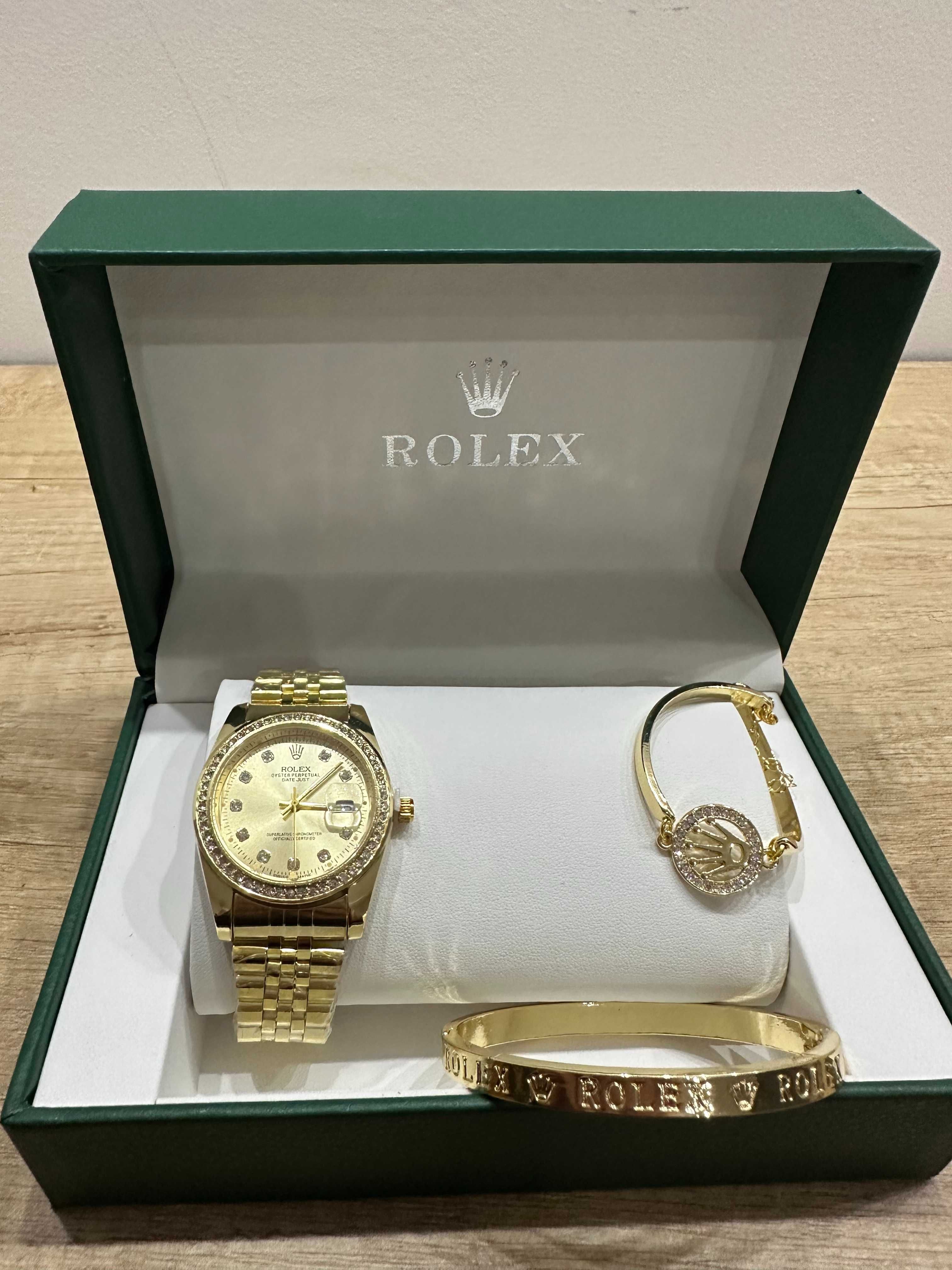 Ceas Rolex Oyster Perpetual Date Submariner Gold