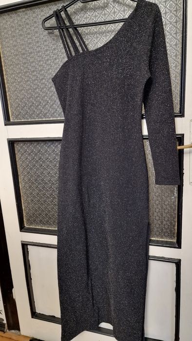 Рокли за празниците и сака на цени  30-50 лв.