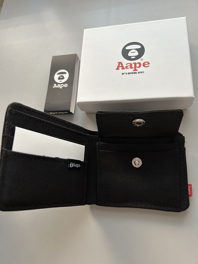 Bape портфейл.