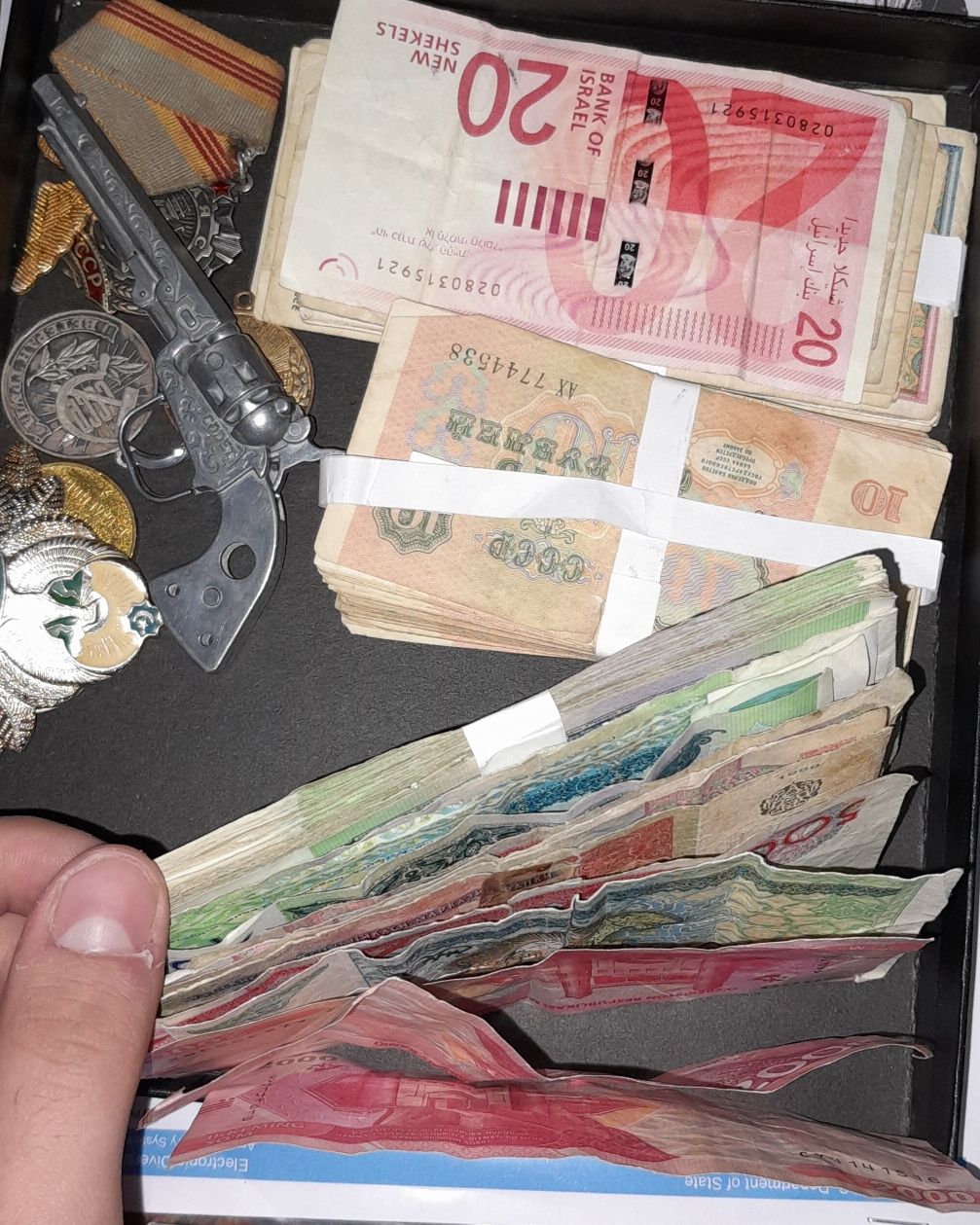 Продаётся коллекционное купюры СССРа и узбекский сумы