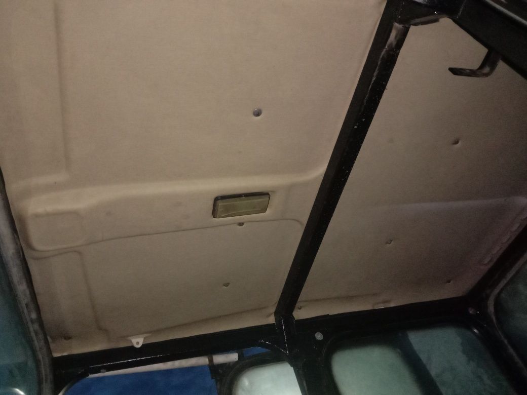 T 28 traktor sotiladi  holati  yangiday  noldan  yigʻilgan hama  zapch