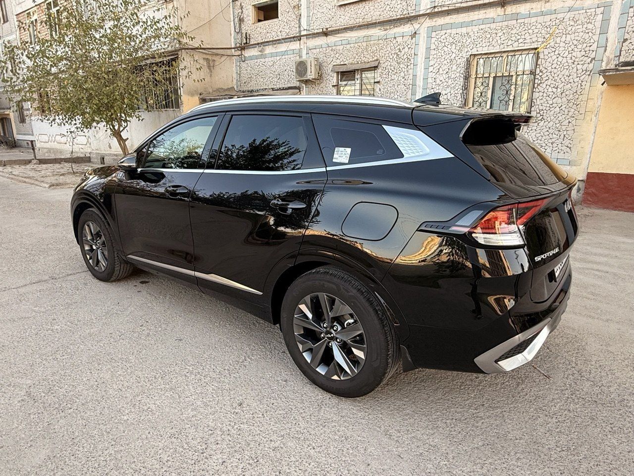 Avtomashina kia sport