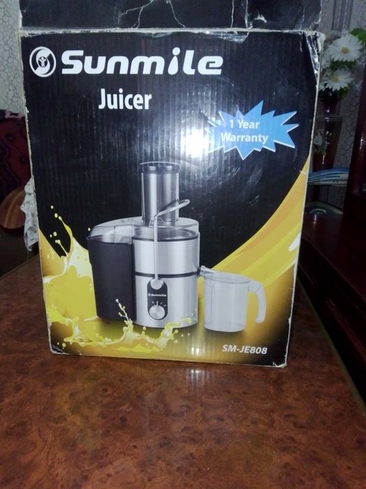 Соковыжималка новая