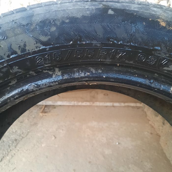 R17 баллон, покрышка. 3 штук