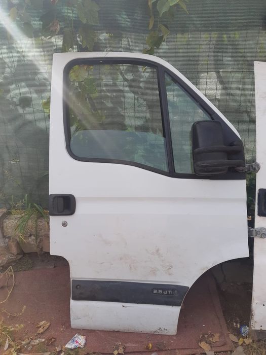 Vand uși de duba electrica