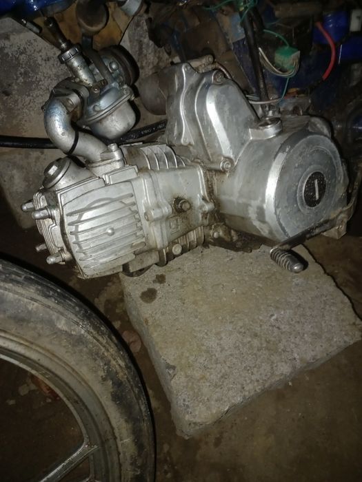 Vând sau schimb cu scuter