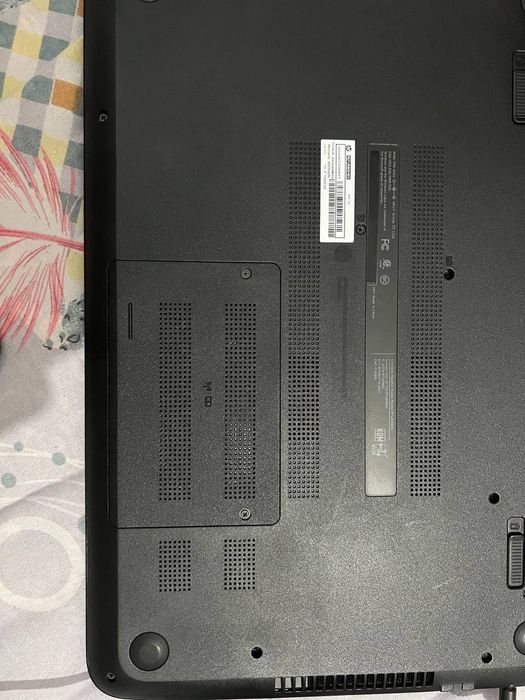 Noutbook Hp AMD A8 Sotiladi