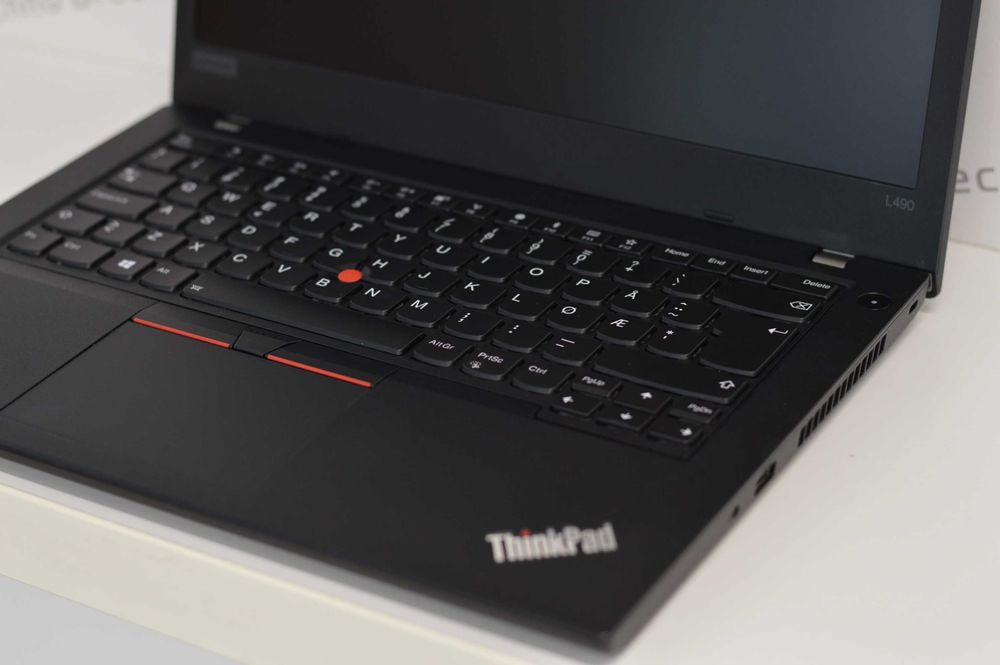 Lenovo ThinkPad L490 - Intel Core i3-8145U / 16GB RAM / 256GB SSD