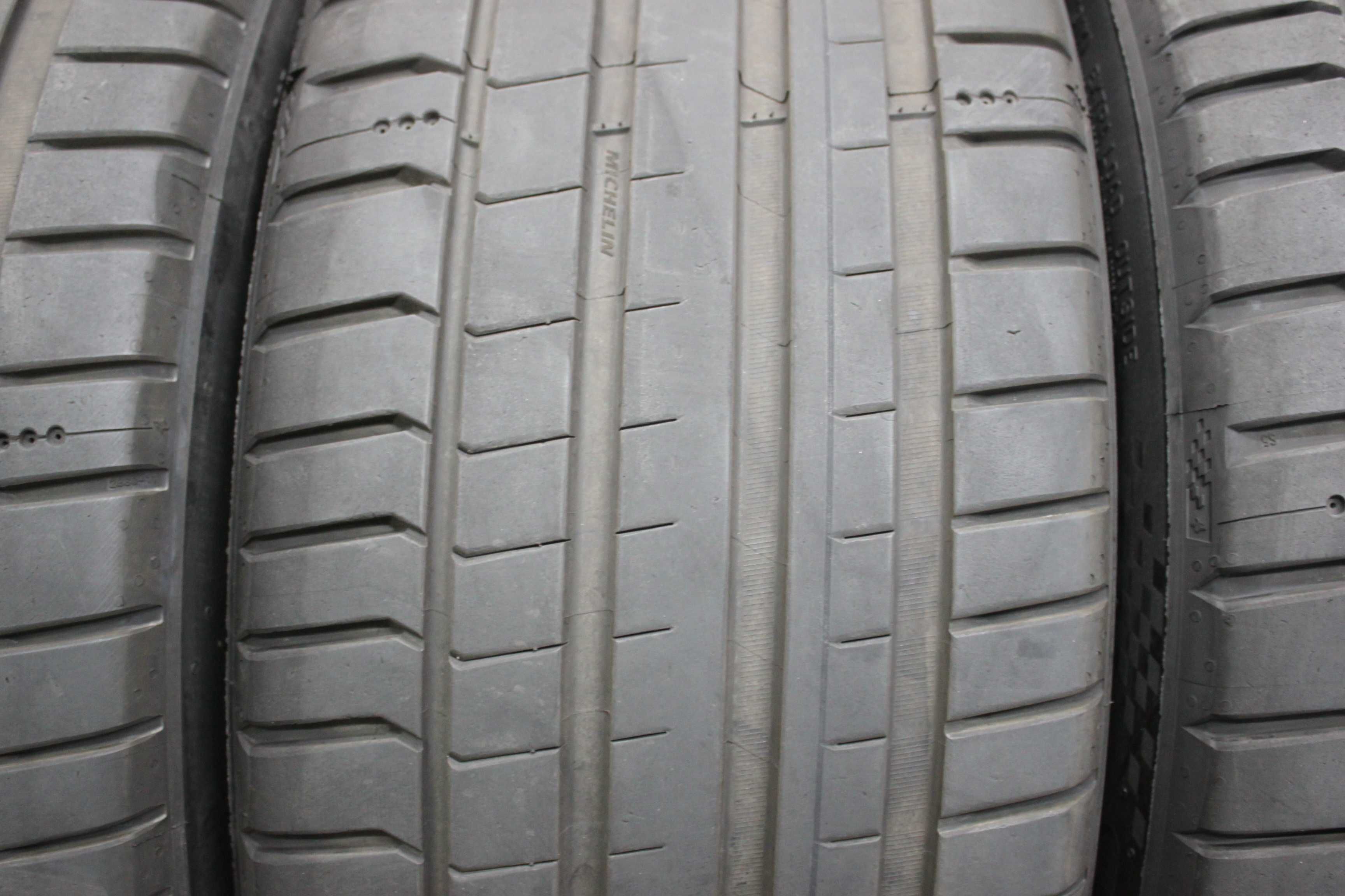 235/35-19 Michelin Pilot Sport 5