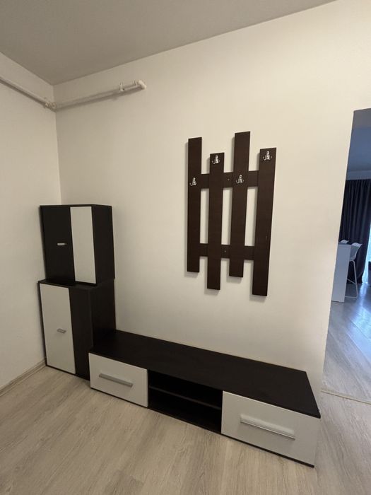 Mobila de sufragerie/living