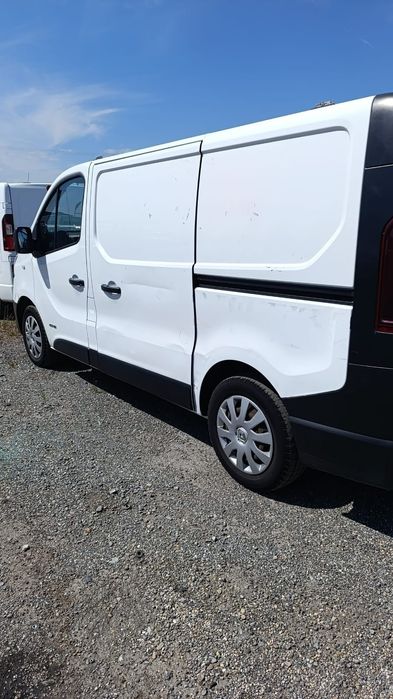 Dezmembram Renault Trafic 2016 1.6dci R9M Manual